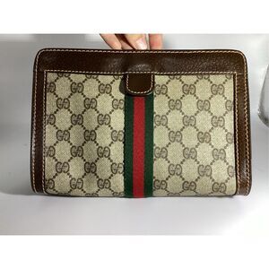 Gucci makeup bav